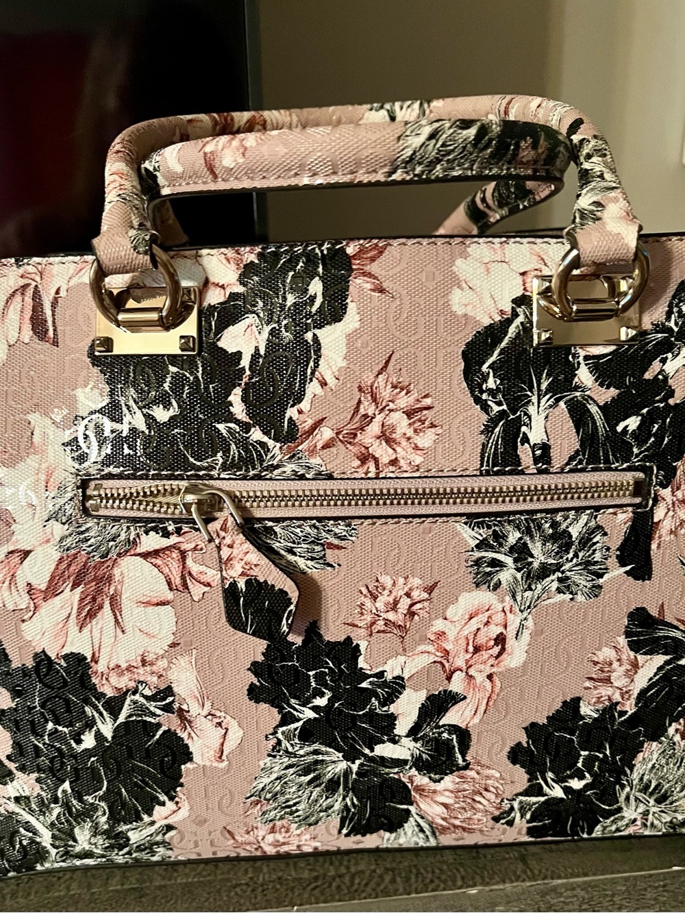 GUESS Pink Floral Top-Handle Satchel with Black Accents set, wallet - Picture 7 of 9